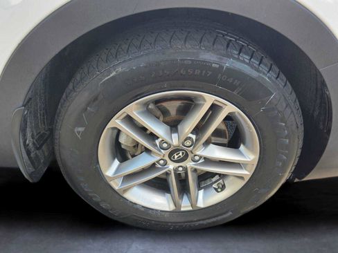 Used 2018 Hyundai Santa Fe Sport FWD image 16