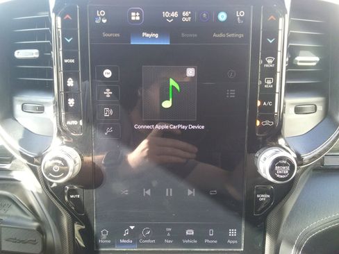 Used 2022 RAM 2500 Limited w/ Towing Technology Group image 19