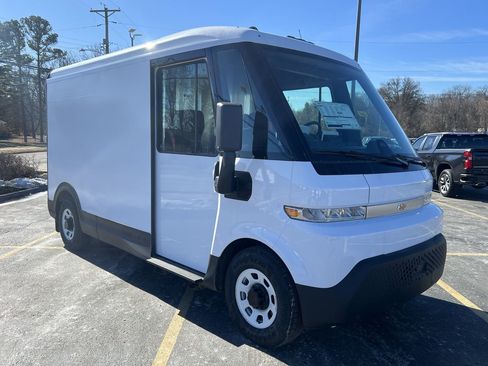 New 2025 Chevrolet Brightdrop 400 w/ Power Door Package image 23