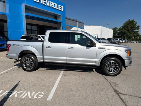 Used 2018 Ford F150 XLT w/ Equipment Group 302A Luxury AWD/4WD image 2