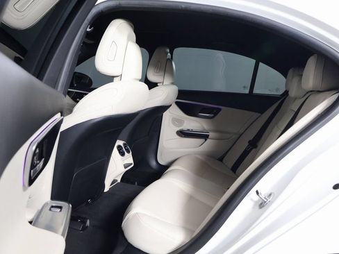Certified 2023 Mercedes-Benz C 300 Sedan image 9