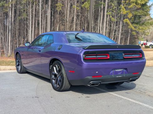 Used 2023 Dodge Challenger R/T w/ Blacktop Package image 5