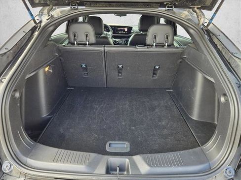 Used 2025 Buick Envista Sport Touring image 6