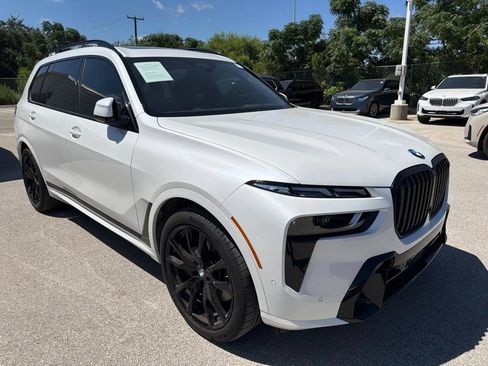 Used 2026 BMW X7 xDrive40i w/ Executive Package AWD/4WD image 5