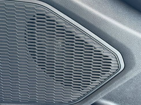 Used 2024 Jeep Grand Cherokee Limited image 27