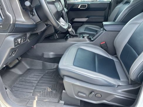 Used 2022 Ford Bronco Outer Banks AWD/4WD image 8