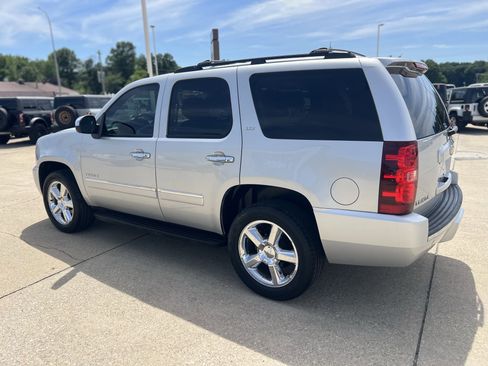 Used 2012 Chevrolet Tahoe LTZ AWD/4WD image 8