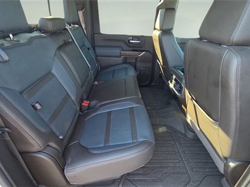 Used 2022 GMC Sierra 2500 Denali image 17