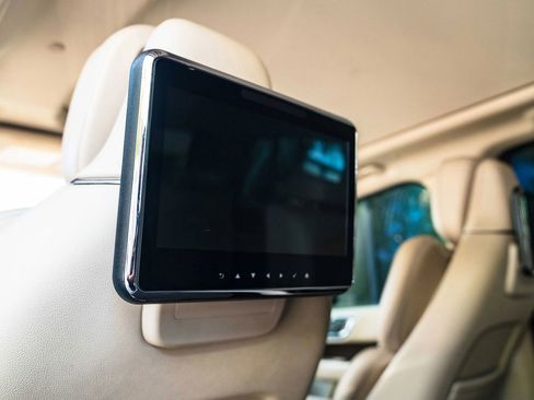 Used 2018 Lincoln Navigator Reserve w/ Technology Package AWD/4WD image 30