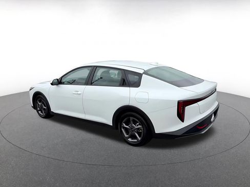 Used 2025 Kia K4 FWD image 10