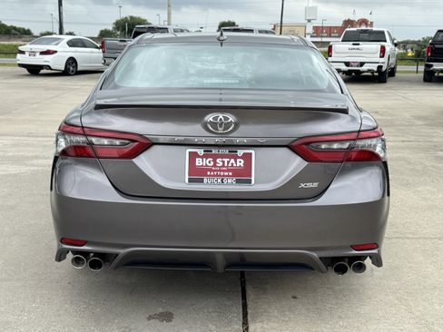 Used 2024 Toyota Camry XSE FWD image 12