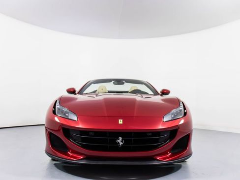 Certified 2019 Ferrari Portofino image 11