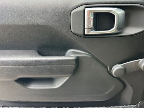 Used 2024 Jeep Wrangler Sport image 15