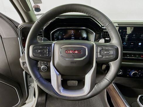 Used 2023 GMC Sierra 1500 SLT w/ SLT Premium Package image 11