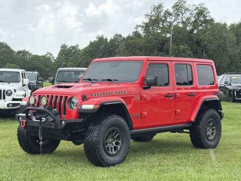 Used 2022 Jeep Wrangler Unlimited Rubicon w/ Xtreme Recon 35" Tire Package AWD/4WD image 13