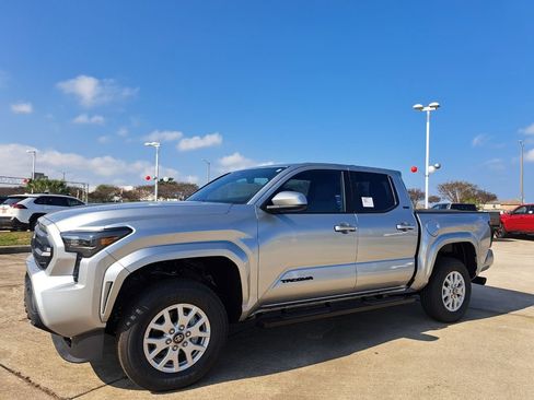 New 2025 Toyota Tacoma SR5 image 8