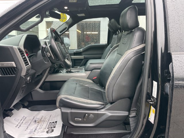 Used 2017 Ford F150 Raptor w/ Equipment Group 802A Luxury AWD/4WD image 19