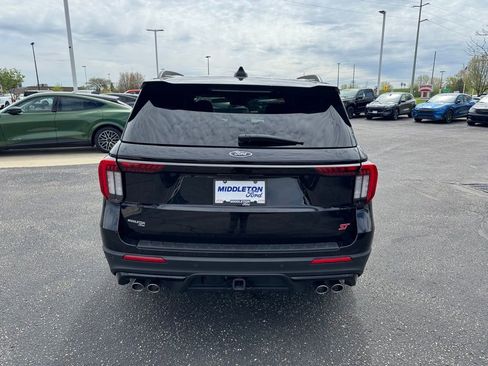 Used 2025 Ford Explorer ST AWD/4WD image 4