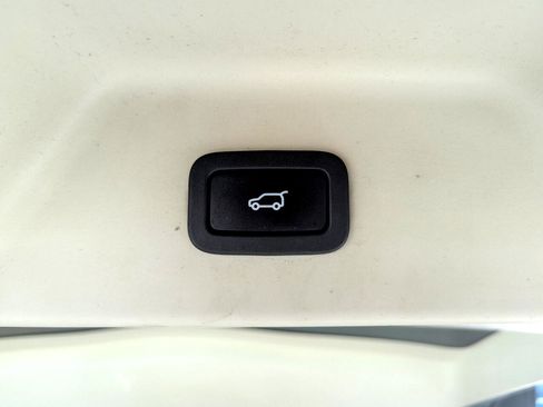 Used 2016 Land Rover Range Rover HSE image 43