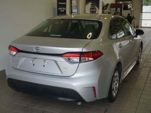 Used 2024 Toyota Corolla LE FWD image 12