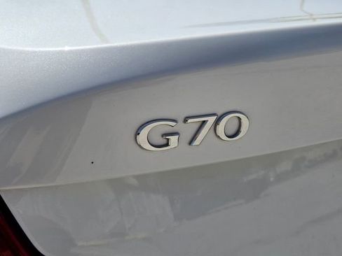 Used 2021 Genesis G70 2.0T RWD image 10