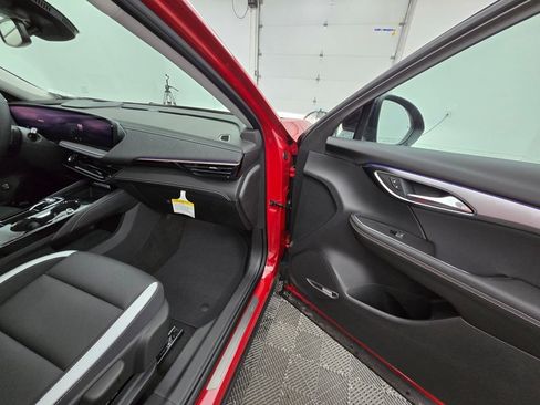 New 2025 Buick Envision Sport Touring image 34