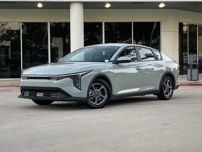 Used 2025 Kia K4 LXS
