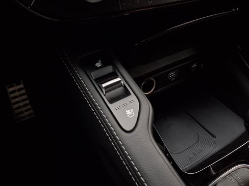 Used 2024 Kia Telluride SX w/ Towing Package image 10