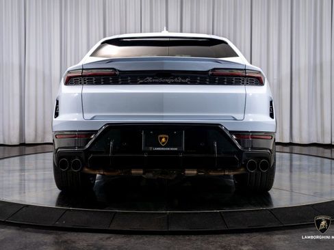 Used 2025 Lamborghini Urus SE image 11