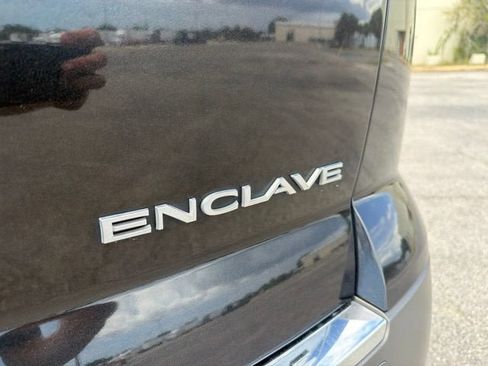 Used 2012 Buick Enclave Leather FWD image 24