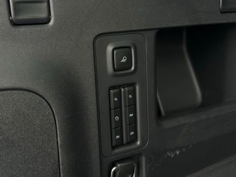 Used 2025 Ford Expedition Max Platinum image 14