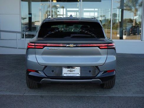 New 2025 Chevrolet Equinox EV LT image 7