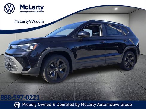 New 2026 Volkswagen Taos SE image 1