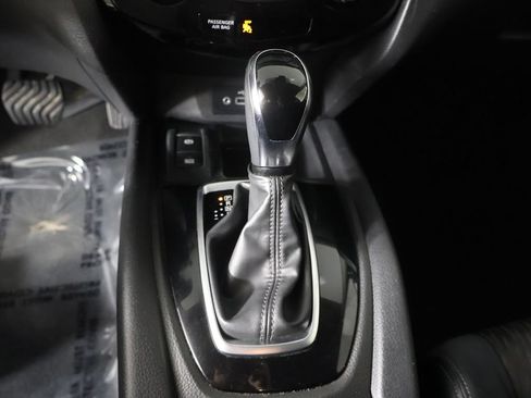 Used 2019 Nissan Rogue SV w/ Premium Package AWD/4WD image 45