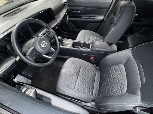 New 2026 Nissan Kicks SV w/ Cold Weather Package image 17