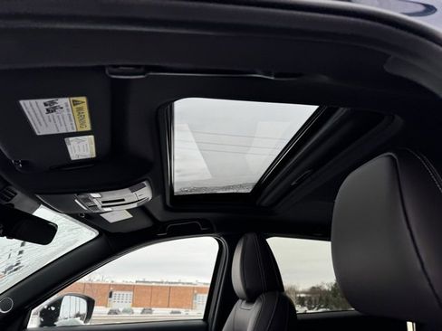 Certified 2025 MAZDA CX-5 Signature image 9