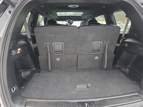 Used 2024 Jeep Grand Cherokee L Limited w/ Luxury Tech Group II image 7