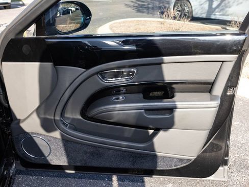 Used 2020 Bentley Mulsanne RWD image 65