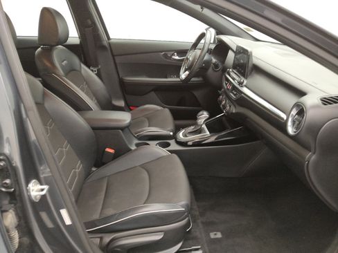 Used 2021 Kia Forte GT-Line image 21