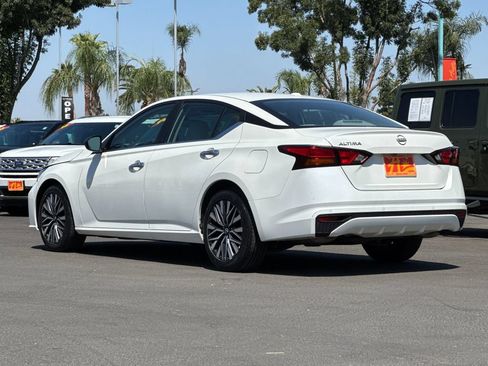 Used 2025 Nissan Altima 2.5 SV FWD image 5