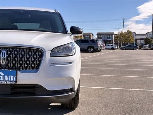 Used 2021 Lincoln Corsair AWD image 11