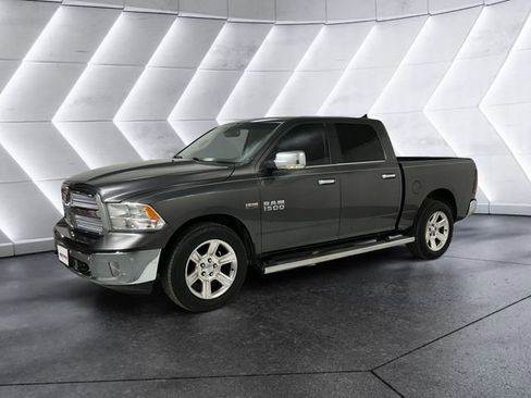 Used 2017 RAM 1500 Lone Star RWD image 3