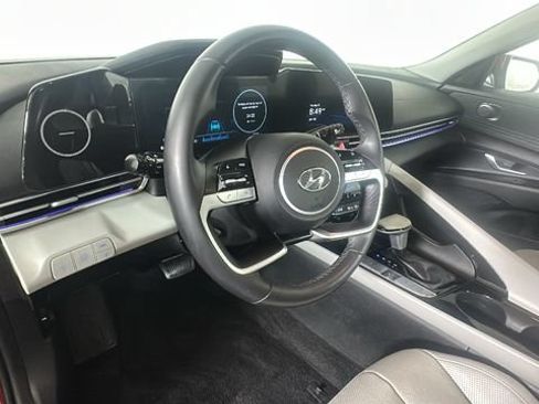 Certified 2023 Hyundai Elantra Limited FWD image 13