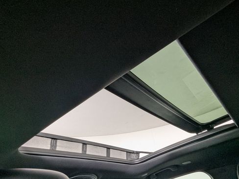 New 2025 Jeep Grand Cherokee L Limited w/ Luxury Tech Group II image 28