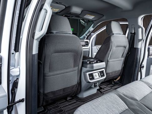 Used 2025 Ford F250 XLT w/ Black Appearance Package image 34