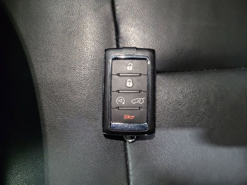 Used 2022 Jeep Grand Cherokee L Limited image 32