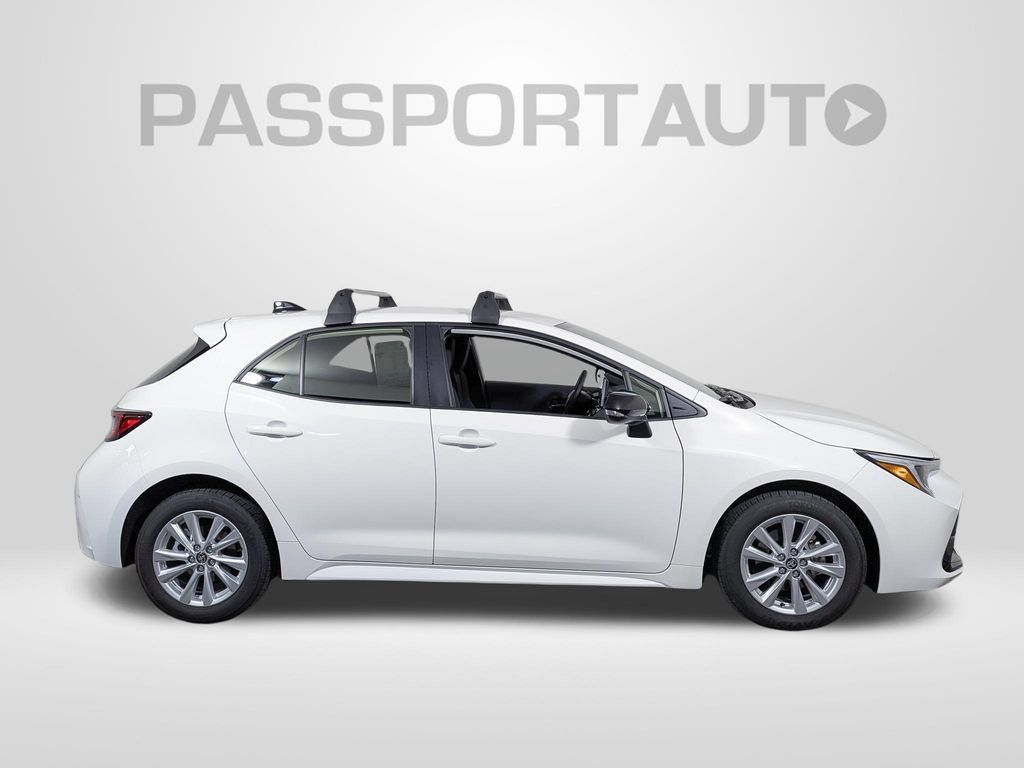 Used 2026 Toyota Corolla SE FWD image 8