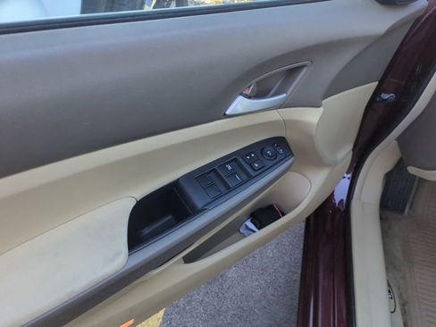 Used 2009 Honda Accord LX image 8