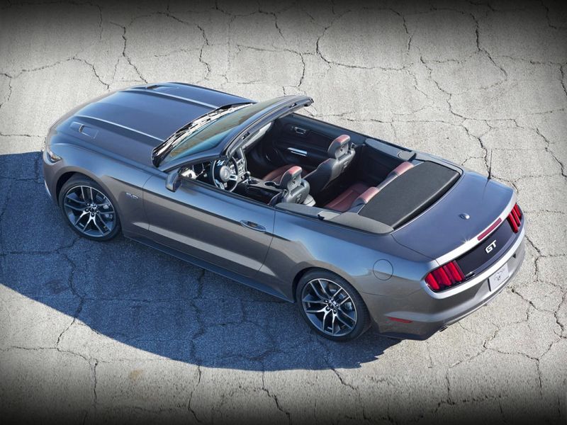 Used 2015 Ford Mustang Premium w/ Equipment Group 201A image 1