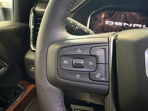 Used 2024 GMC Sierra 2500 Denali Ultimate AWD/4WD image 40